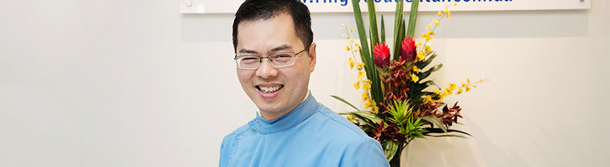 Dr Yee Han Chaung Dentist Banner